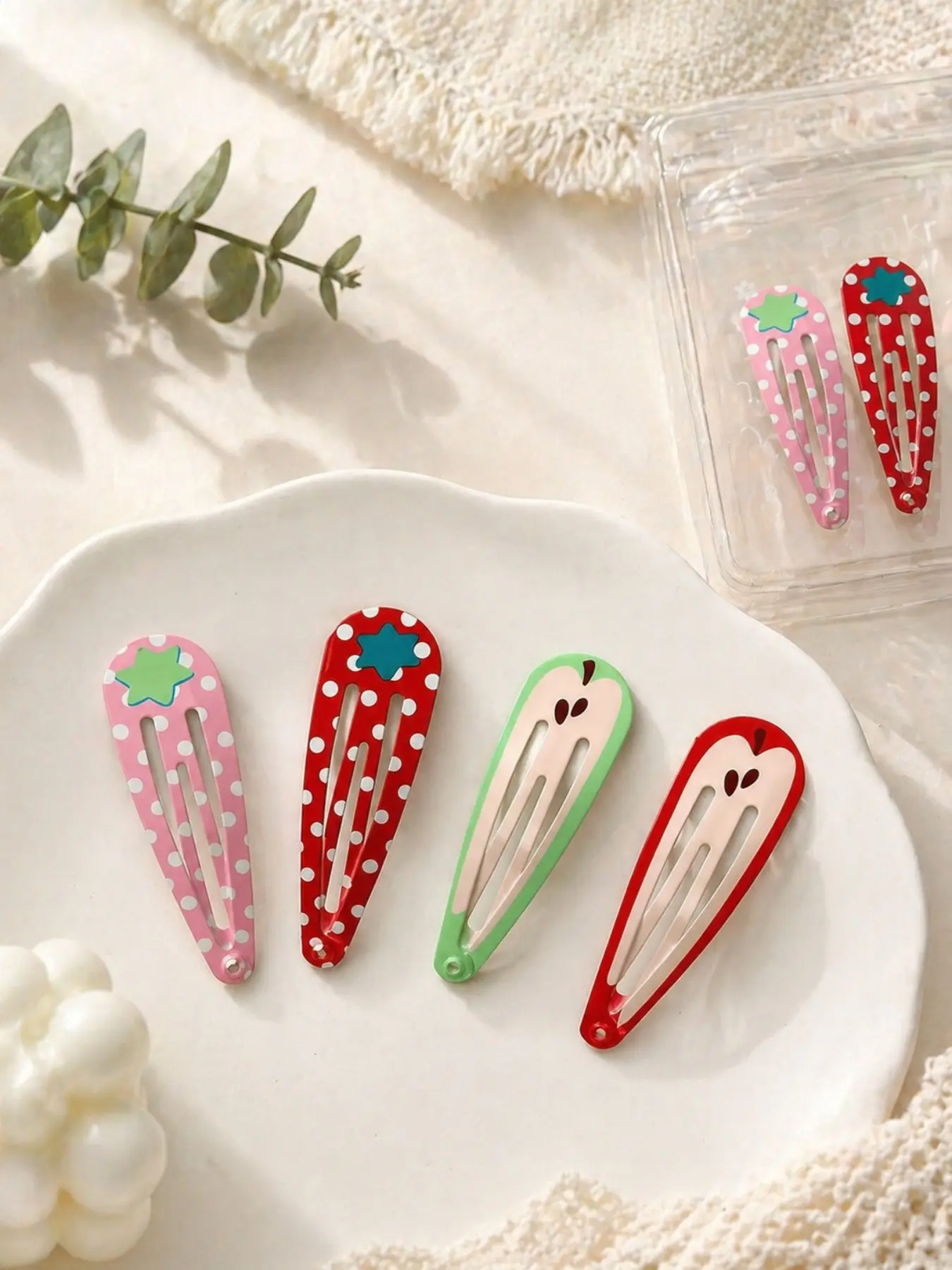 Strawberry & Apple Hair Clips 8Pcs  Cute Aesthetic Y2K Snap Clips for Girls